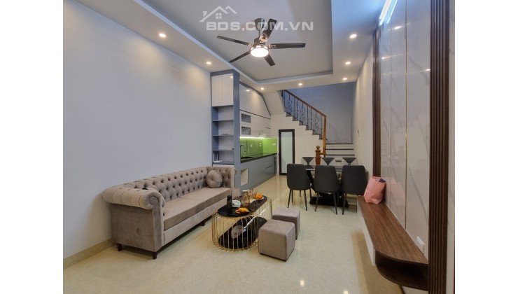 Bán nhà Phố Khương Trung, Quận Thanh Xuân, 38m2, 5 tầng, 3PN, giá chỉ 7.2 tỷ